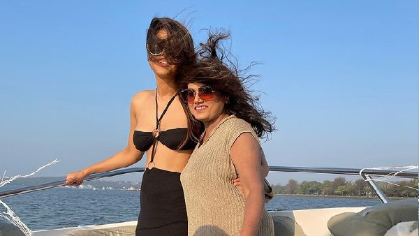 ब्लैक आउटफिट में बरपाया कहर