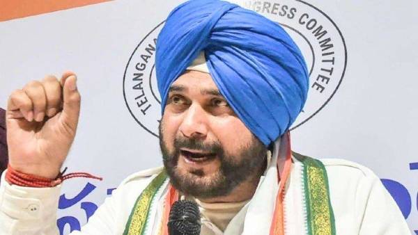 कांग्रेस नेता सिद्धू ने साधा AAP पर निशाना
