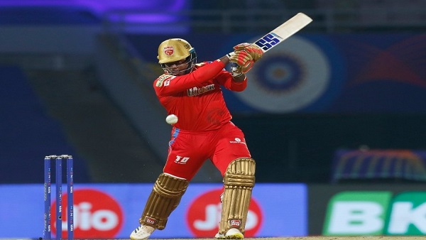 स्मिथ ने खेली तूफानी पारी स्मिथ ने खेली तूफानी पारी