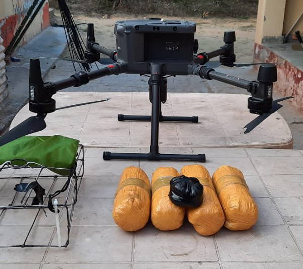 बीएसएफ की कार्रवाई, पाक ड्रोन मारा