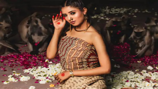 टाइम ट्रैवल को कैटवॉक 