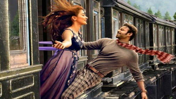 प्रभास और पूजा हेगड़े की जोड़ी नहीं लगा पाई आग प्रभास और पूजा हेगड़े की जोड़ी नहीं लगा पाई आग