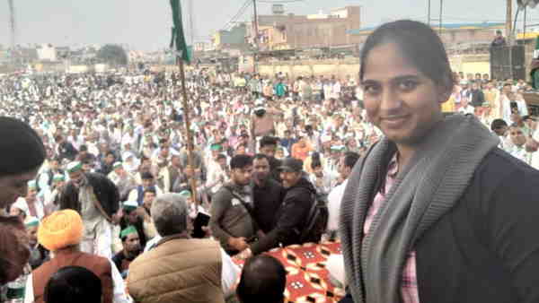 किसान आंदोलन से मिली थी पूनम पंडित को पहचान