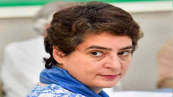 प्रियंका को जयपुर बुलाने के लिए बीजेपी नेता ने भेजा ट्रेन का टिकट