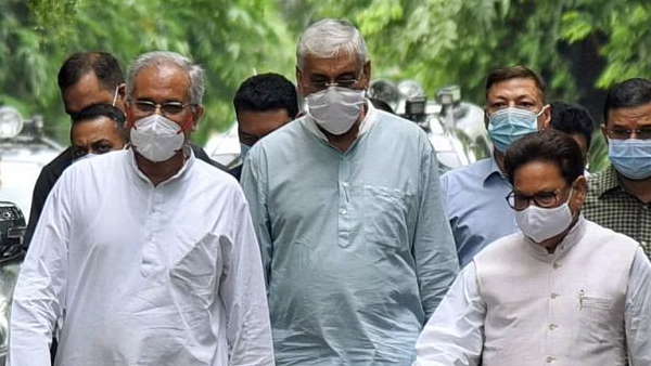 कई वरिष्ठ नेताओं से भरा एक बड़ा खेमा पीएल पुनिया से चल रहा है नाराज कई वरिष्ठ नेताओं से भरा एक बड़ा खेमा पीएल पुनिया से चल रहा है नाराज