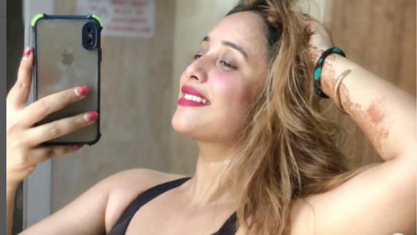 राजनीति में भी रख चुकीं कदम