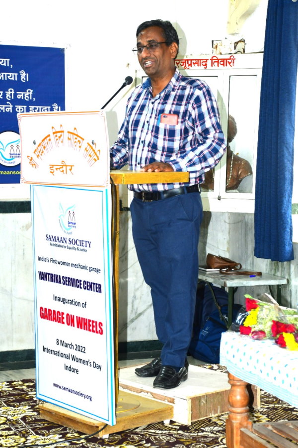 इन्दौर शहर में दो गैराज स्थापित 