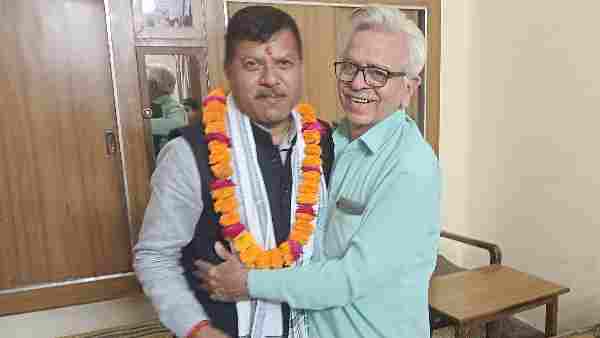 राकेश मंत्री बने तो पुराने साथियों की छलक आई आंसू