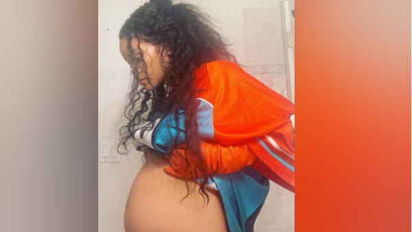 रिहाना के चेहर पर नजर आ प्रेंगनेंसी ग्लो रिहाना के चेहर पर नजर आ प्रेंगनेंसी ग्लो