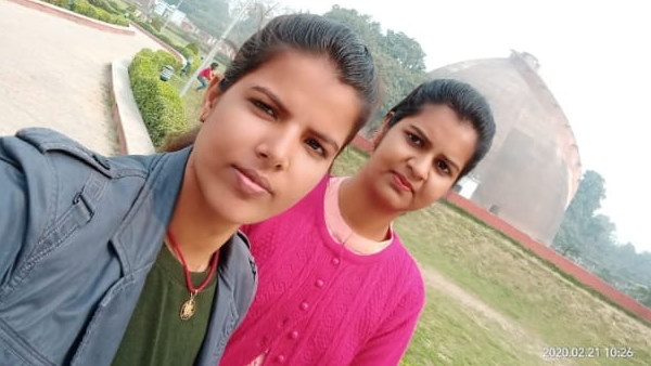  रिंकी-पिंकी जुड़वा, लोग बोले-हरा पेड़ भी सूख जाए