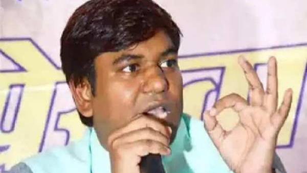 नए सिरे से सियासी सफर का कर सकते हैं आगाज़