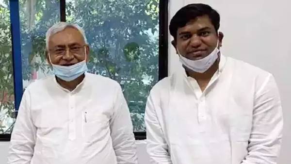 उपचुनाव की वजह से एनडीए गठबंधन में तकरार उपचुनाव की वजह से एनडीए गठबंधन में तकरार