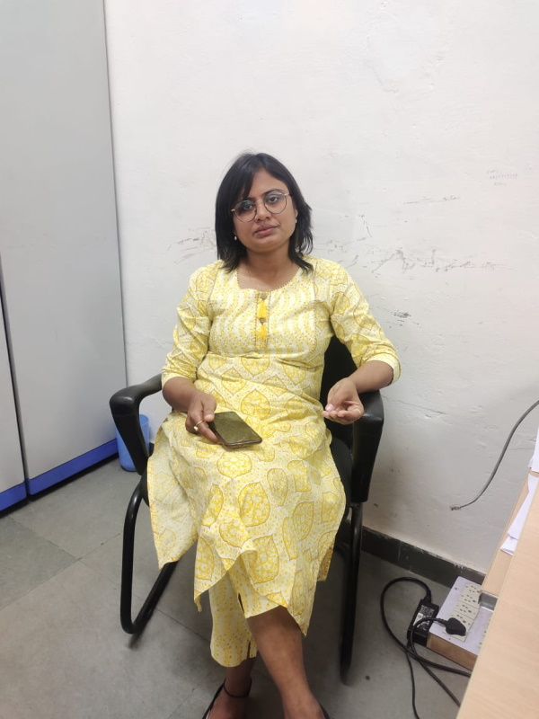 ट्रांसफर और इंस्पेक्शन के भी रुपए देने पड़ते थे ट्रांसफर और इंस्पेक्शन के भी रुपए देने पड़ते थे