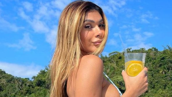 फैन्स को खुद बताया