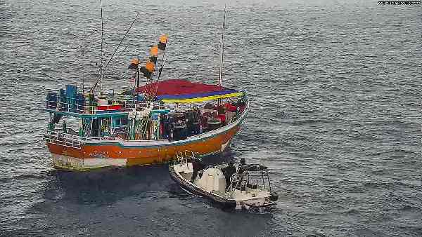 श्रीलंका में कागज की भी किल्लत, रद्द हुई परीक्षाएं