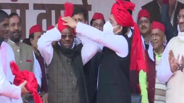 स्वामी ने RSS की 'नाग' तो 'सांप' से की थी BJP की तुलना स्वामी ने RSS की 'नाग' तो 'सांप' से की थी BJP की तुलना