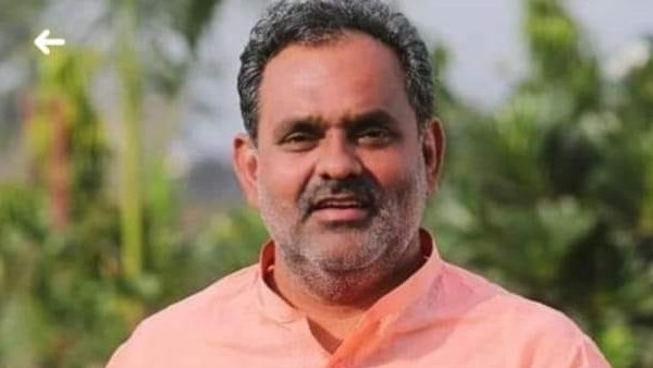 कैबिनेट मंत्री स्वामी यतीश्वरानंद