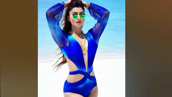 दो दिन पहले भारत वापस आईं उर्वशी रौतेला दो दिन पहले भारत वापस आईं उर्वशी रौतेला