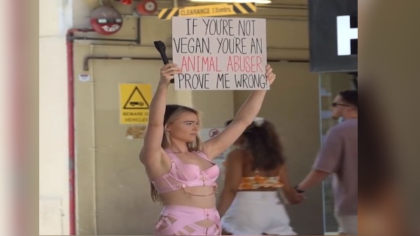 पर्थ मजिस्ट्रेट कोर्ट के बाहर की घटना पर्थ मजिस्ट्रेट कोर्ट के बाहर की घटना