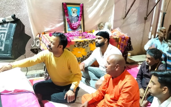 हिंदू विधि विधान से अंतिम संस्कार करवाया