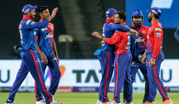 डेविड वॉर्नर मुंबई आ गए है- रिकी पोंटिंग