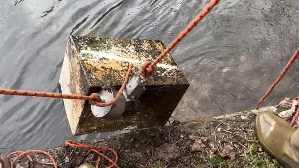  मैगनेटिक फिशिंग में मिली तिजोरी 