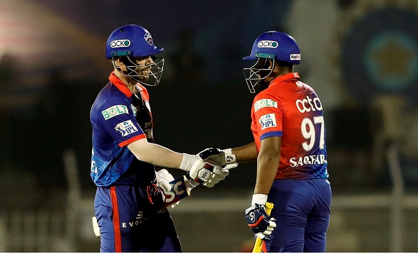 वार्नर ने पंजाब किंग्स के खिलाफ 1000 रन पूरे किए