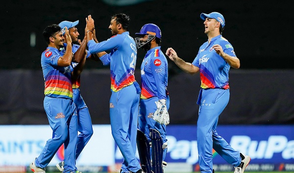 IPL 2022: Nitish Rana, Rinku Singh take KKR to before Kuldeep Yadav wrecked them