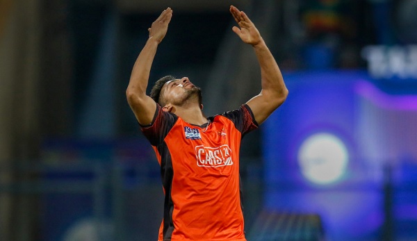 उमरान ने फेंकी आईपीएल इतिहास की दूसरी सबसे तेज गेंद