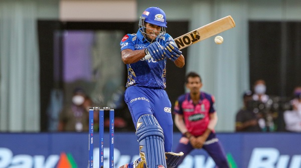 परिवार में काफी आर्थिक चुनौतियां रही