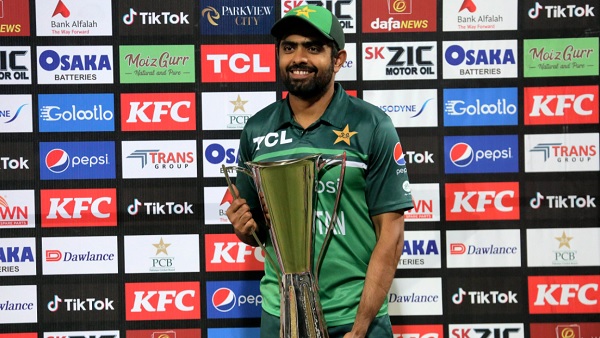 सचिन तेंदुलकर जैसे दिग्गज को पछाड़ दिया-