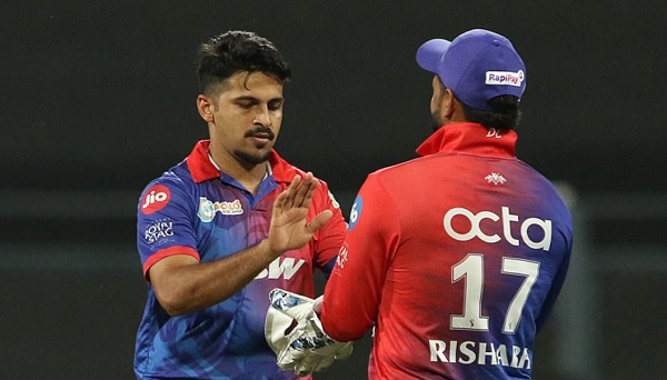 तीनों शख्सियत पर बड़े-बड़े जुर्माने ठोके गए