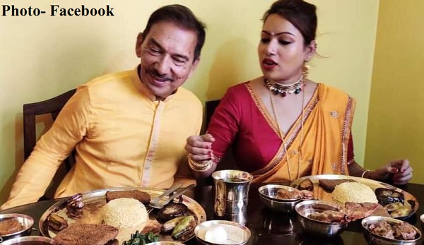 खुद भी कैंसर से जंग जीत चुके हैं- खुद भी कैंसर से जंग जीत चुके हैं-