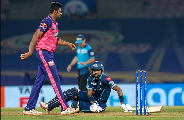 2018 में अश्विन ने युवराज को ड्रॉप कर दिया था