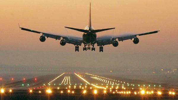 दो एयरलाइंस कंपनियों की सेवा को हरी झंडी
