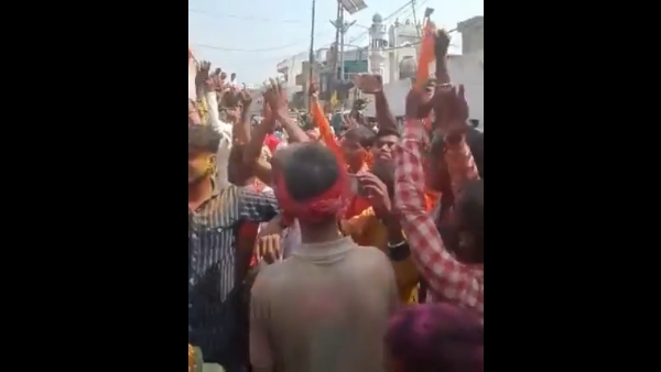 लोगों ने की महंत के बयान की निंदा