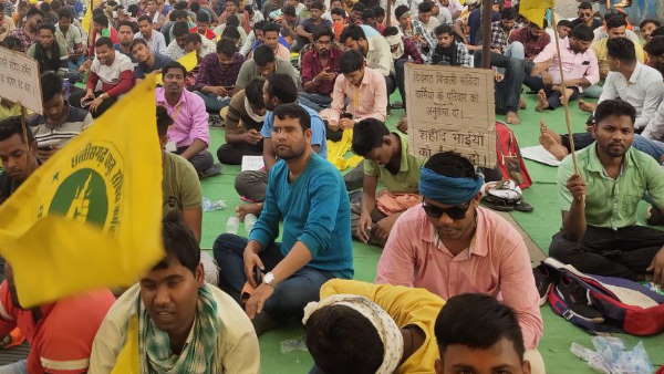 काम पर लौटने के लिए नोटिस जारी काम पर लौटने के लिए नोटिस जारी