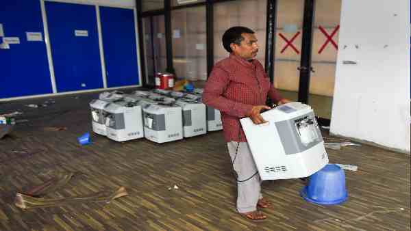 ओमिक्रॉन एक्सई वैरिएंट के मुख्य लक्षण क्या हैं ?