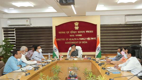 केंद्रीय स्वास्थ्य मंत्री ले चुके हैं बड़ी बैठक