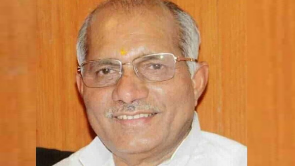 'गौमूत्र छिड़क देने से सारी समस्या हल हो जाती हैं'