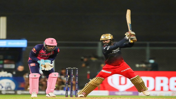 दबाव में भी शांत स्वभाव रहता है कार्तिक का- फाफ