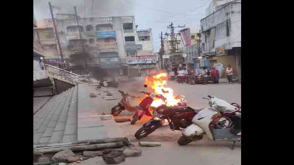 ओला इलेक्ट्रिक के बाद किन कंपनियों का नंबर?