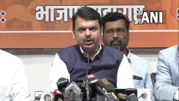 'हिटलर' से बातचीत का क्या फायदा ?