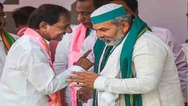 तेलंगाना में धान खरीद पर दिल्ली में संग्राम