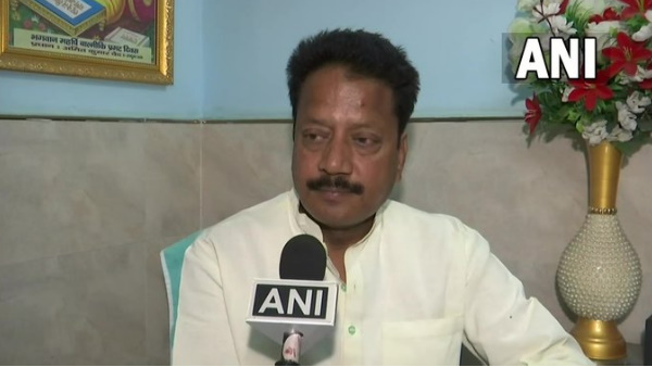 East Delhi Mayor Shyam Sundar Agarwal on closure of meat shops during Navratri East Delhi Mayor Shyam Sundar Agarwal on closure of meat shops during Navratri