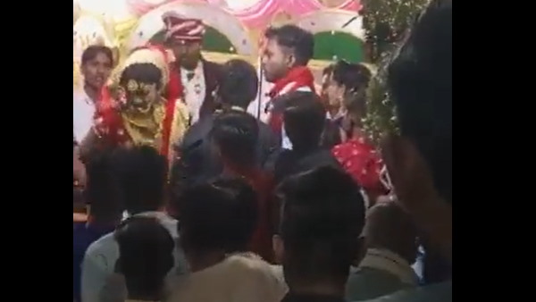 सोशल मीडिया पर वायरल हुआ वीडियो