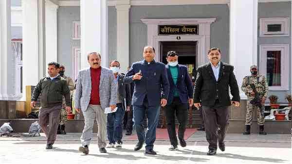 हिमाचल में एंटी-इंकंबेंसी बड़ा फैक्टर है!