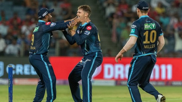 फर्ग्यूसन ने लगाया विकेटों का चौका