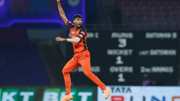 अख्तर नहीं वकार यूनिस की याद दिलाते हैं उमरान मलिक अख्तर नहीं वकार यूनिस की याद दिलाते हैं उमरान मलिक