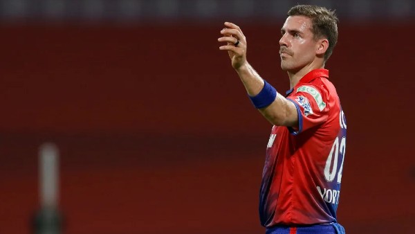 बुरी तरह फ्लॉप हुए तेज गेंदबाज बुरी तरह फ्लॉप हुए तेज गेंदबाज